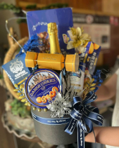 Set 10/13/15 Giỏ Quà Tết Tone Xanh Dương - belovedbeyond.com