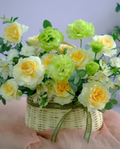 Giỏ Hoa Chúc Mừng - belovedbeyond.com