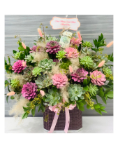 Duyên_Giỏ Hoa Sen Đá Làm Quà Tặng_Vsenda - belovedbeyond.com