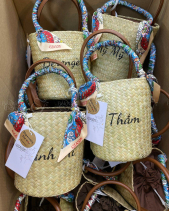 Túi Bucket Cỏ Bàng - Mẫu Vẽ Tên - belovedbeyond.com