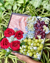 Hộp Trái Cây Sôcôla Hoa Tươi Nhập Khẩu - belovedbeyond.com