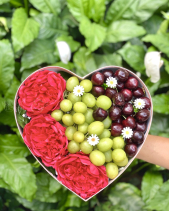 Hộp Quà Trái Cây Nhập Khẩu Cao Cấp Hoa Sáp - belovedbeyond.com