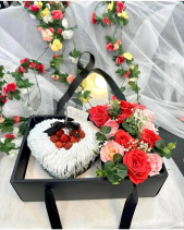 Set Bánh Và Hoa - belovedbeyond.com