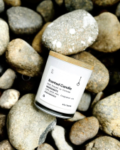 Nến Thủy Tinh Midimo Trắng 230G - Woodsage Seasalt - belovedbeyond.com