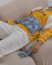 Size 40*20Cm - Họa Tiết Lá Màu Xanh Dương Đậm - belovedbeyond.com