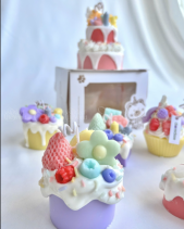 Nến Thơm Tạo Hình Birthday Cake Size M - belovedbeyond.com