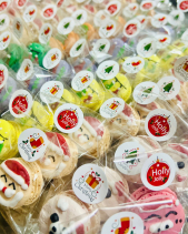 1 Bánh Macaron Vẽ - belovedbeyond.com
