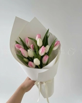 Bó Tulip Mix Màu - belovedbeyond.com