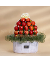 Giỏ Táo Đỏ Tone Trắng Thanh Lịch - belovedbeyond.com