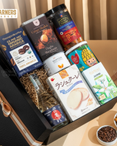 Hộp Quà: Rượu Sake & Hạt Sấy Tone Đen Tinh Tế - belovedbeyond.com