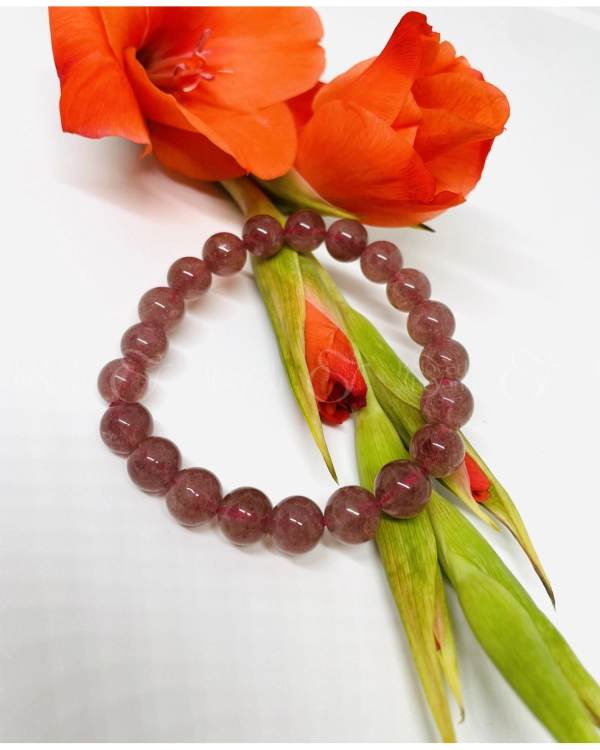 Vòng Tay Thạch Anh Hồng Dâu Tự Nhiên - belovedbeyond.com