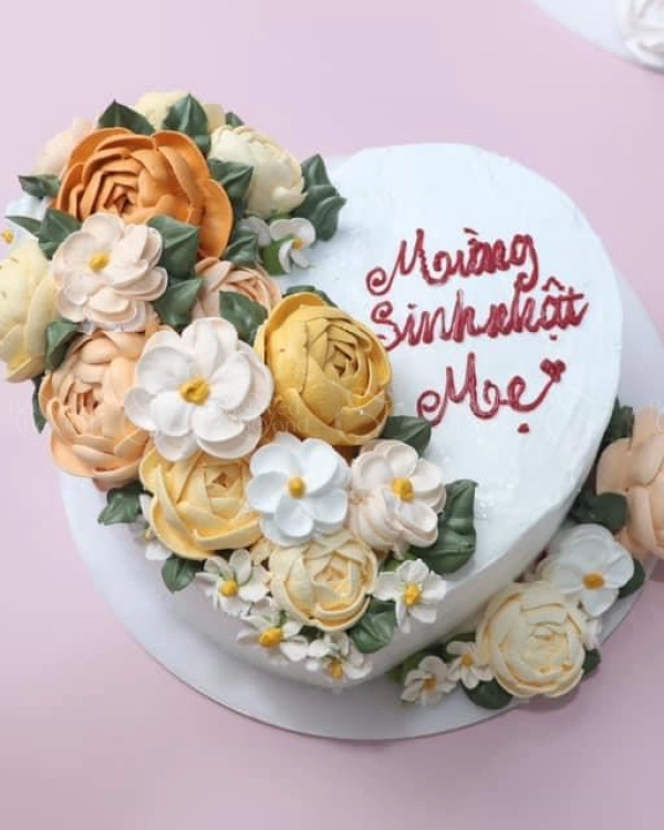 Bánh Kem Hoa Trái Tim - belovedbeyond.com