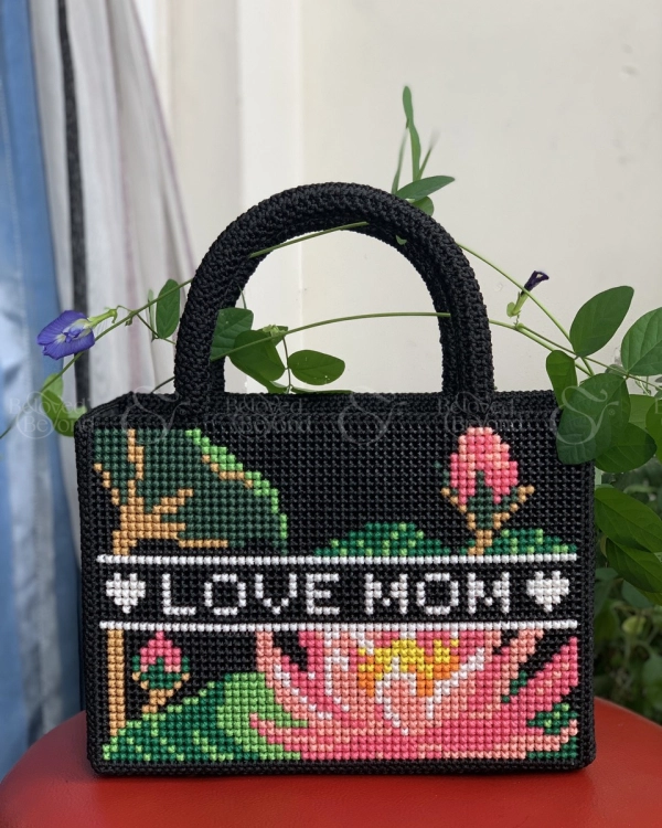 Túi Thêu Tên Theo Họa Tiết Thiết Kế Sẵn Size 2Xcm - belovedbeyond.com