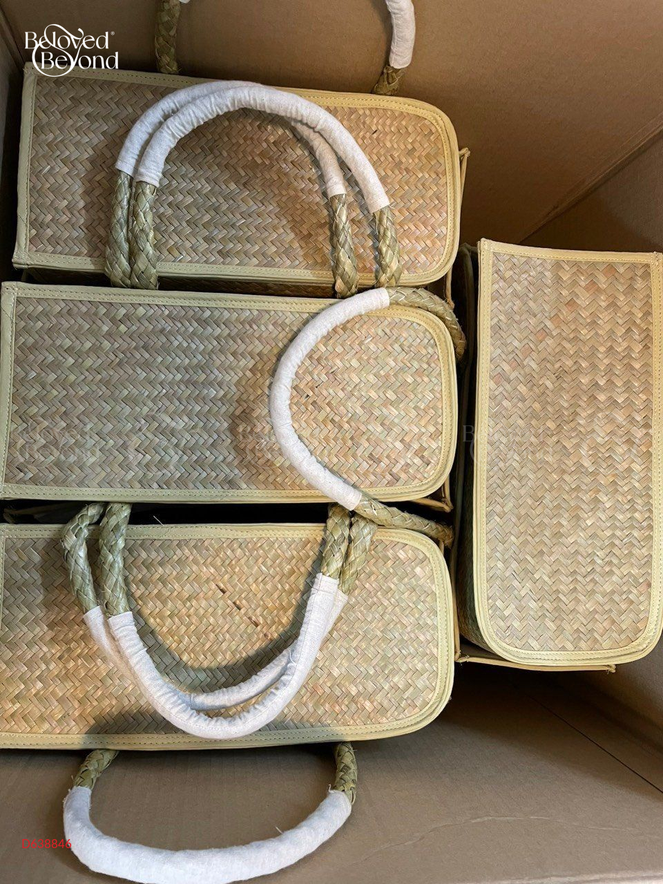 Túi Cỏ Bàng Hộp Vuông 4Season (Trơn) - belovedbeyond.com