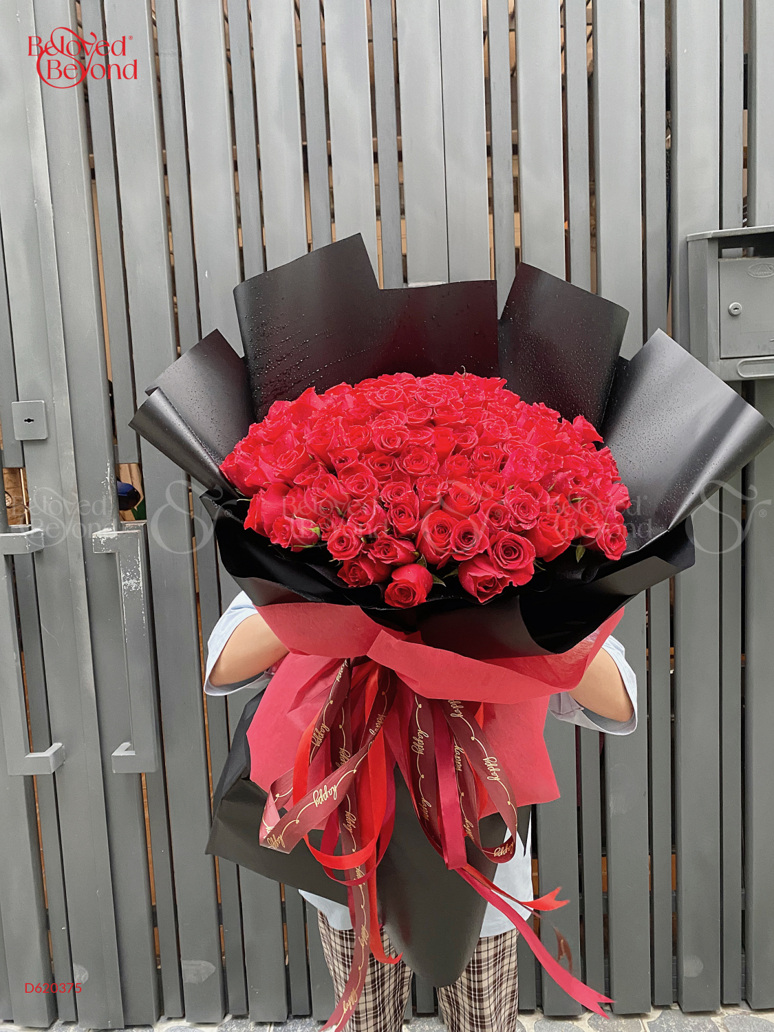 Bó Hoa Hồng Đỏ 150 Bông - belovedbeyond.com