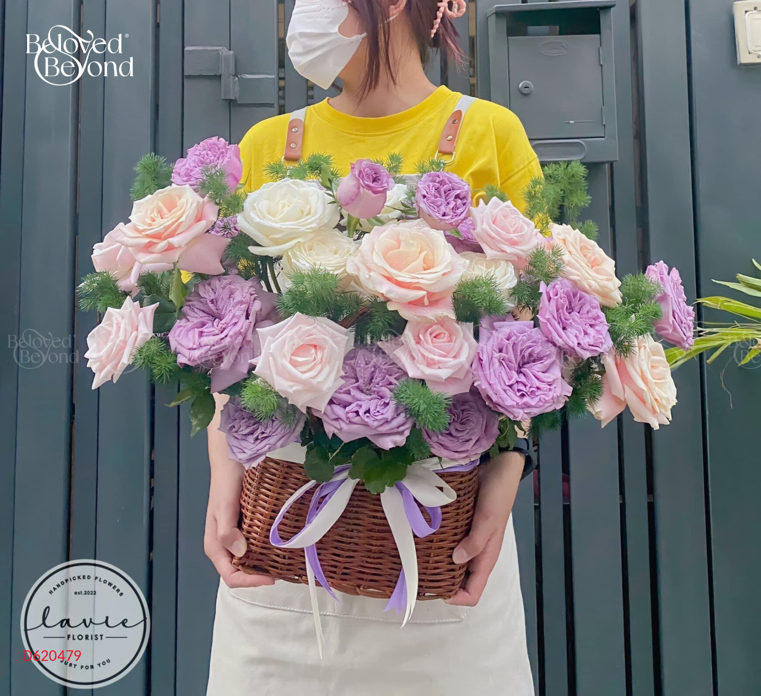 Giỏ Hoa Hồng Mix Mondial, Ohara Tím, Lá Tùng Nho - belovedbeyond.com