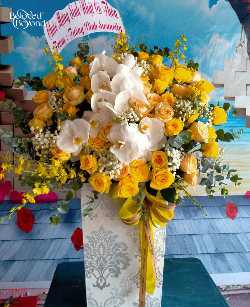 Hộp Hoa Chúc Mừng Đại Phát - belovedbeyond.com