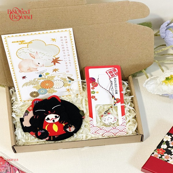 Set Quà Gương Mèo + Lục Lạc Mèo #01 - belovedbeyond.com